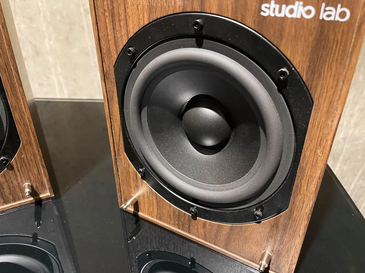 Studio Lab SLB 102A Noyer Enceintes sans fil hi-fi
