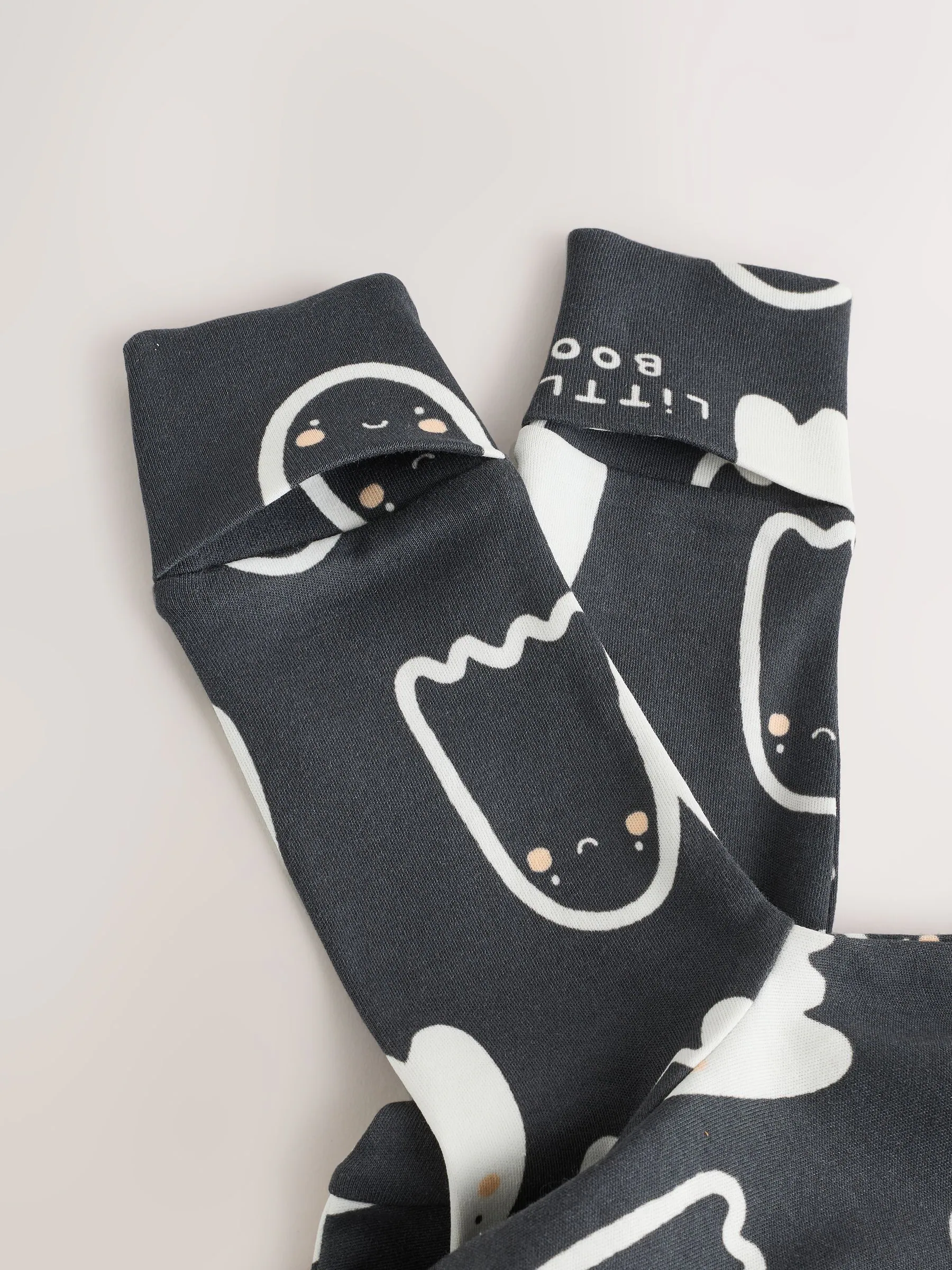 Zwart - Glow-in-the-dark Halloween-babypyjama met tweewegrits (0mnd-2jr)
