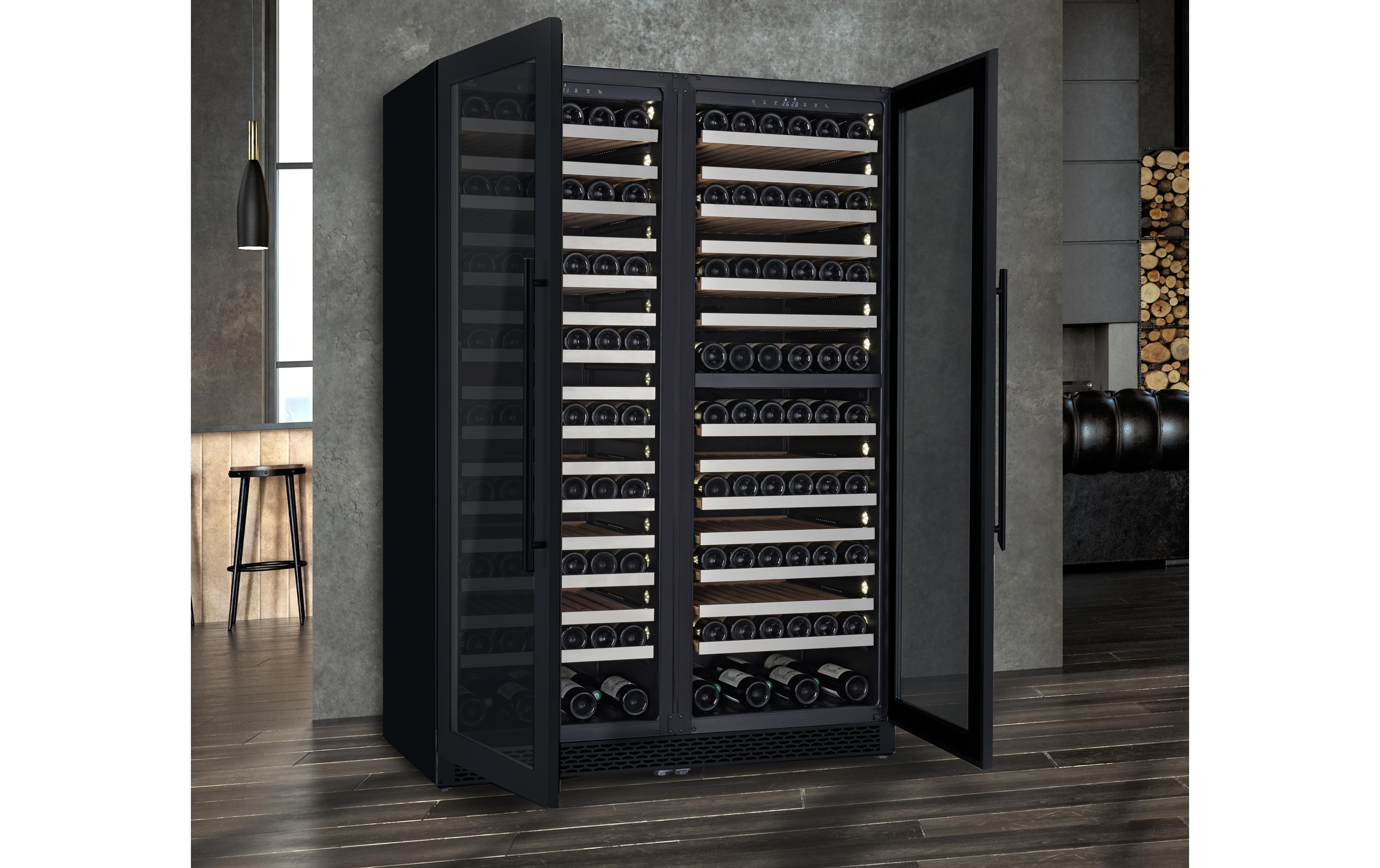 Weinklimaschrank 7746.6845 Schwarz, Beidseitig<br>Doppeltüriger Weinklimaschrank mit Verbindungsset, Triple Zone und Touch Display