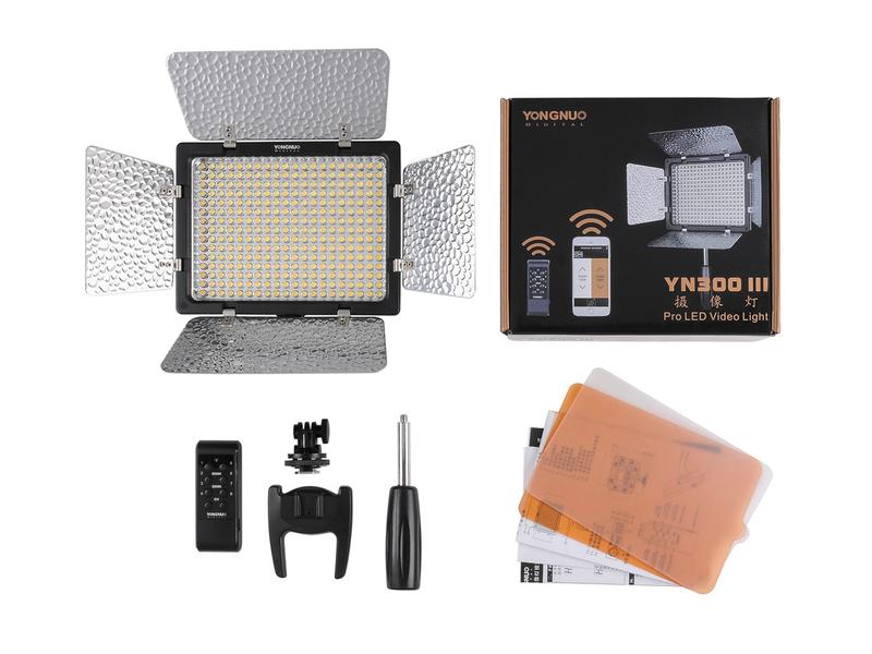 Yongnuo Dauerlicht YN300III Kompakte LED-Videoleuchte mit Abschirmklappen