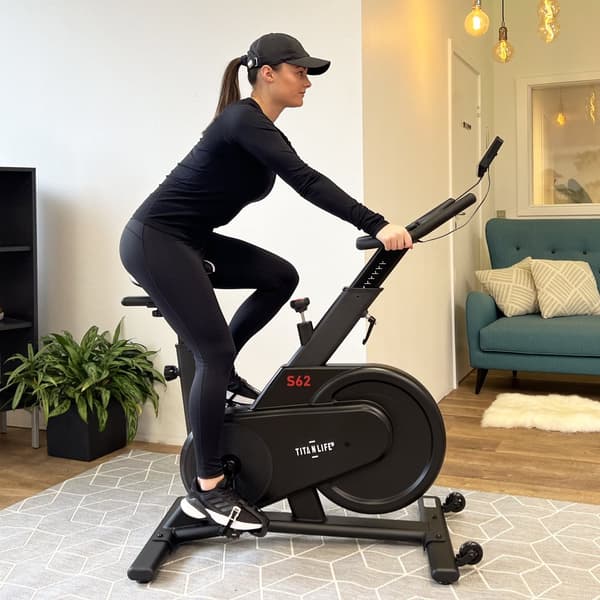 TITAN LIFE Indoor Bike S62