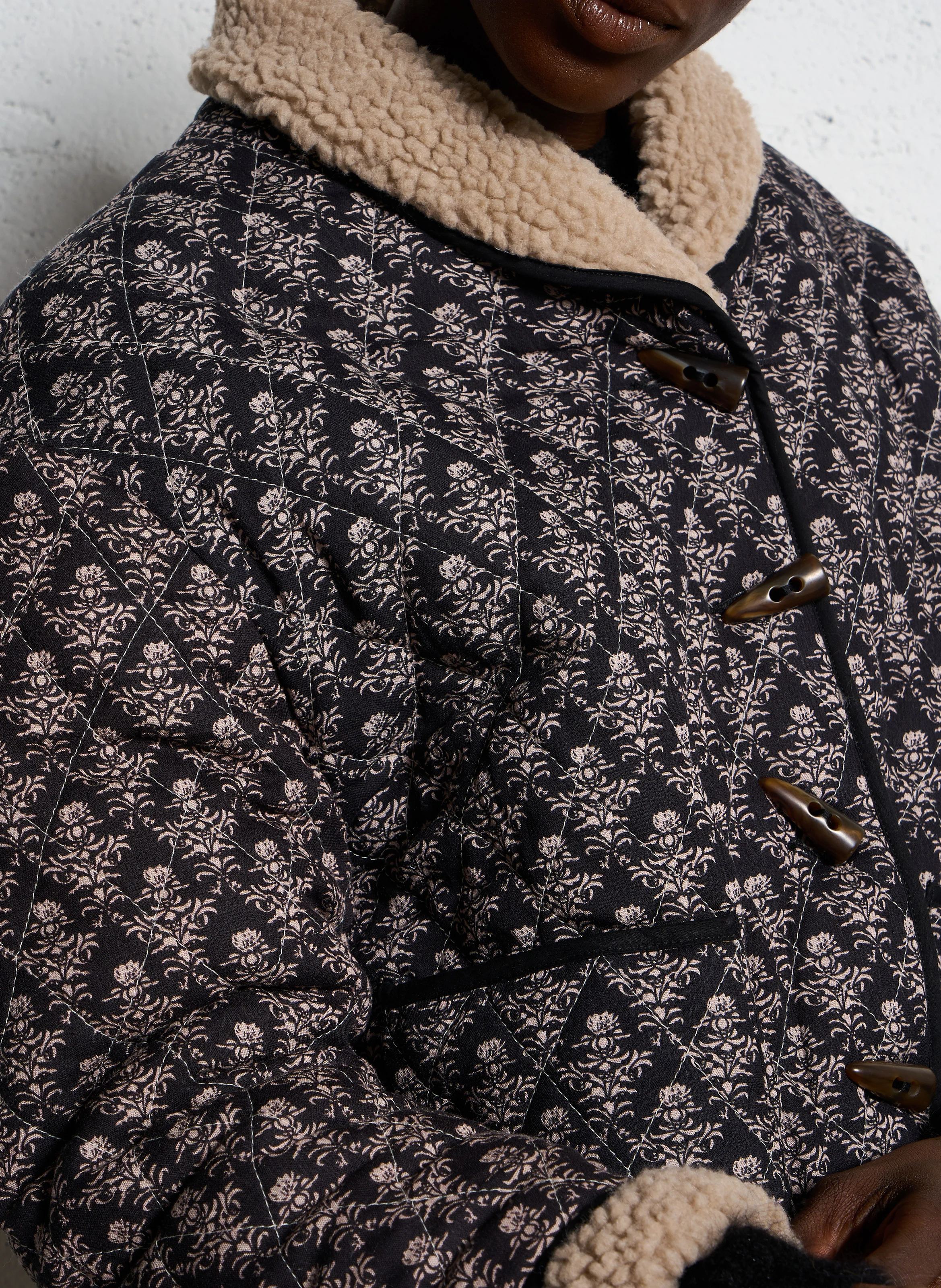 Veste col montant imprimée | Noir