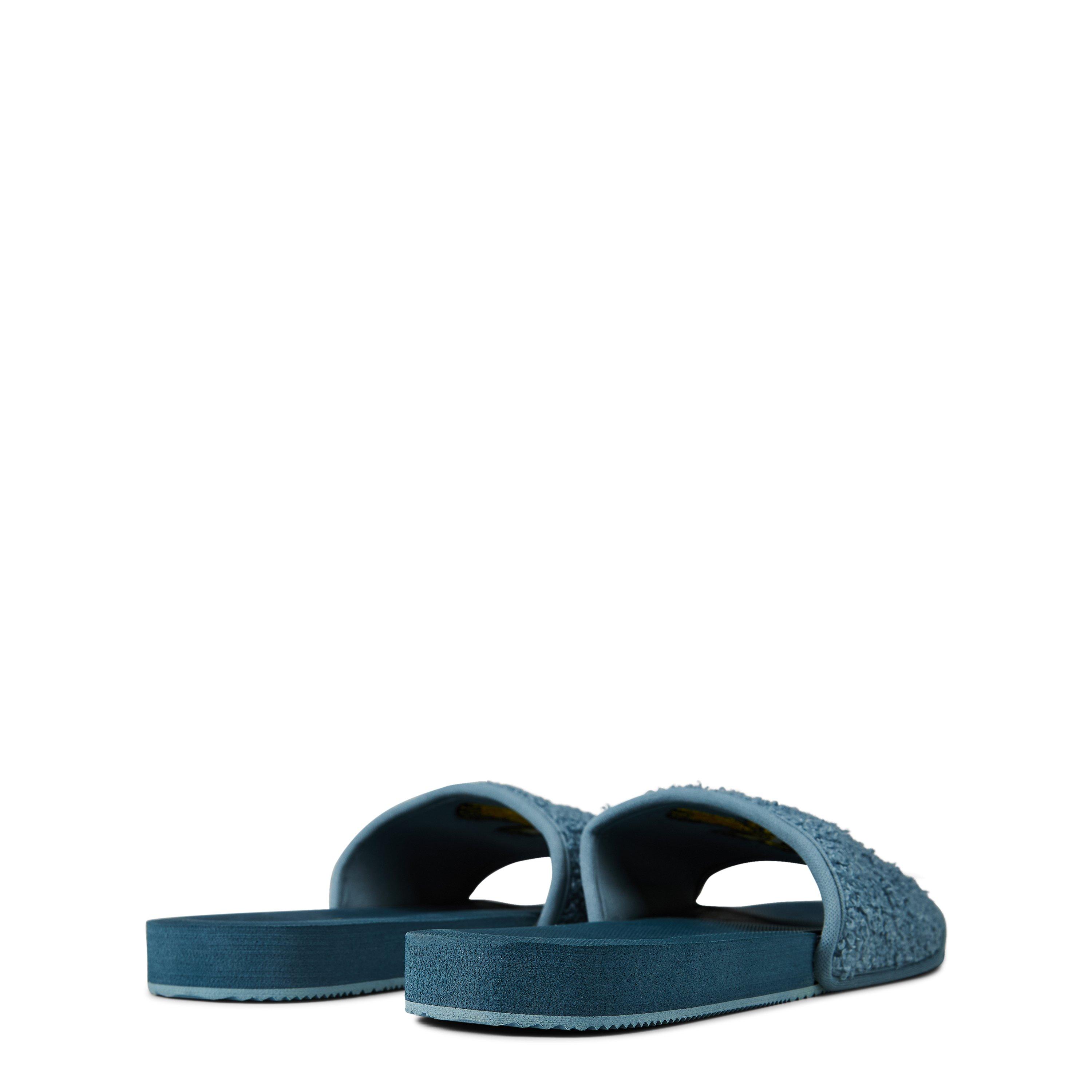Lyle and Scott Twlling Slide 99