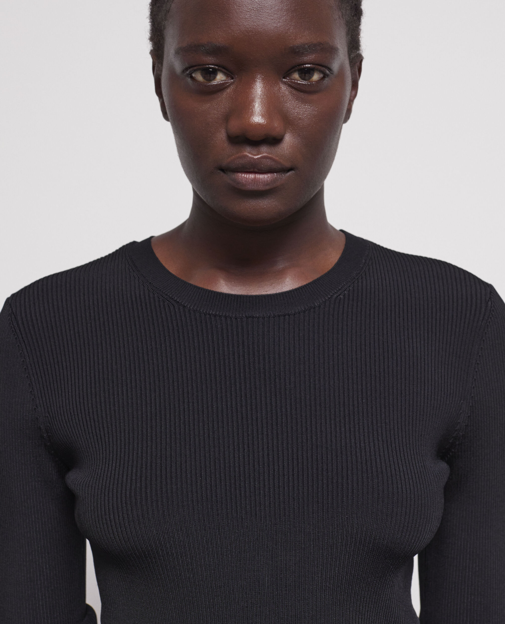 Pull moulant noir
