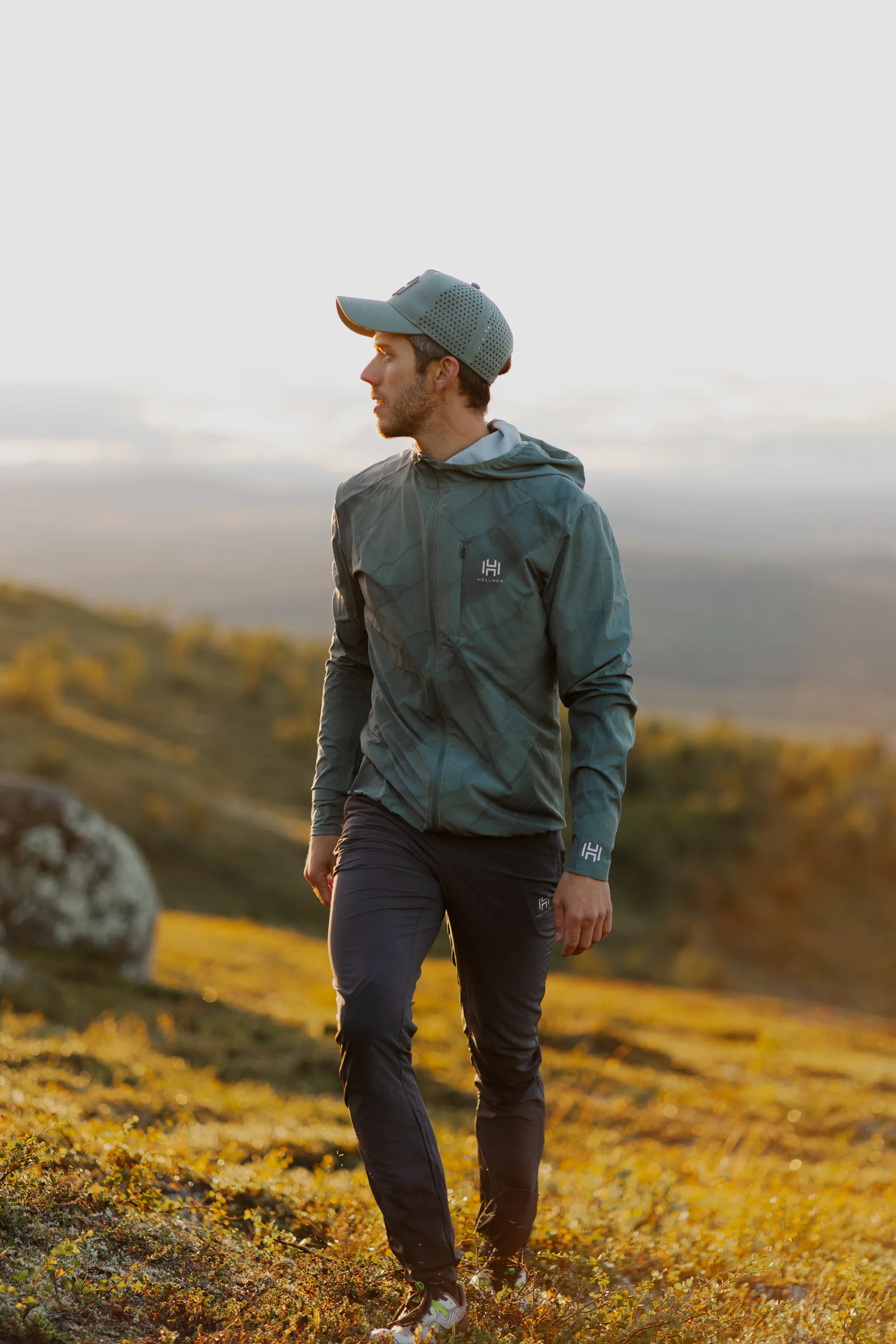 Hellner Men's Aras Running Jacket Laurel Wreath Aop
