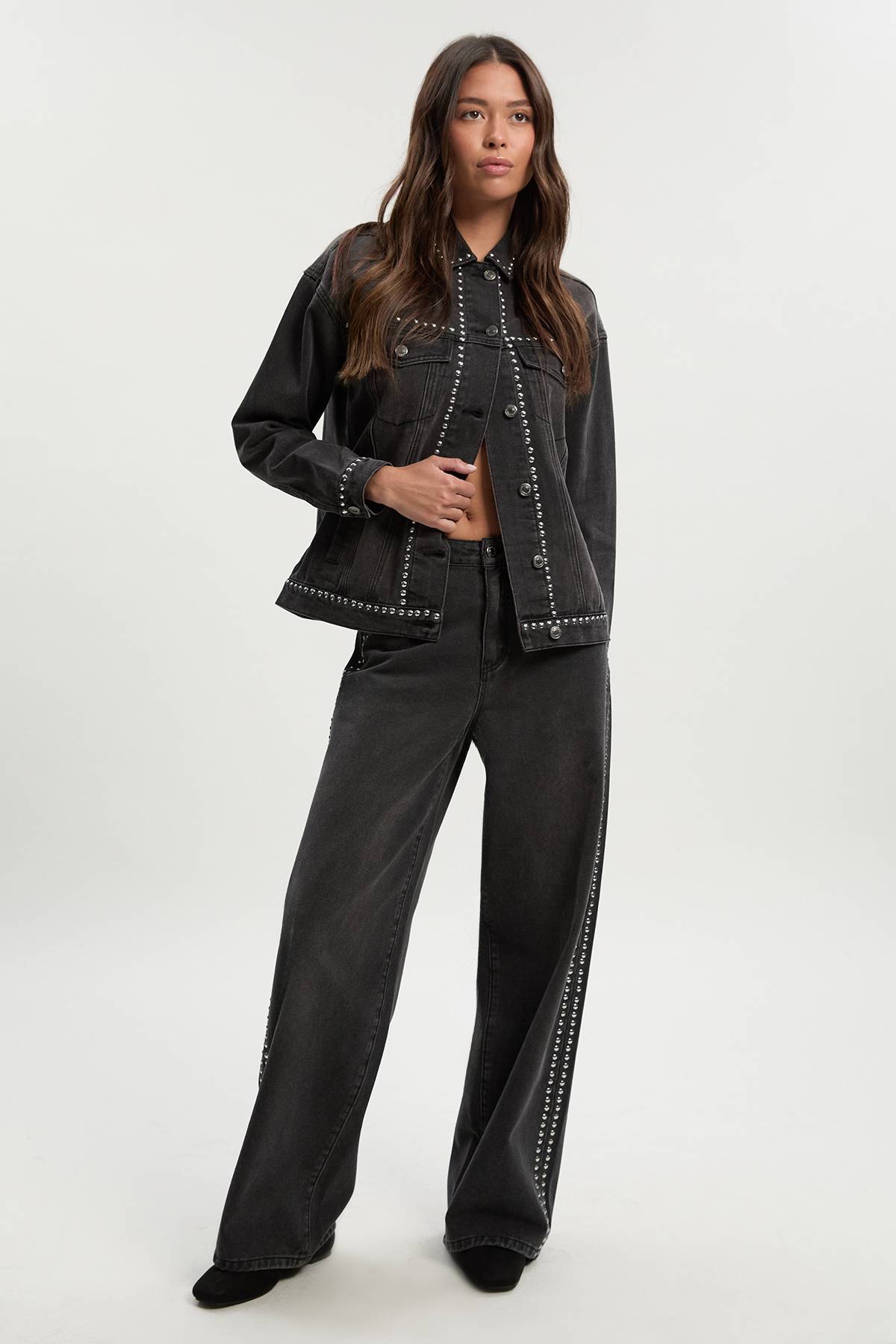 boohoo Veste en denim oversize cloutée