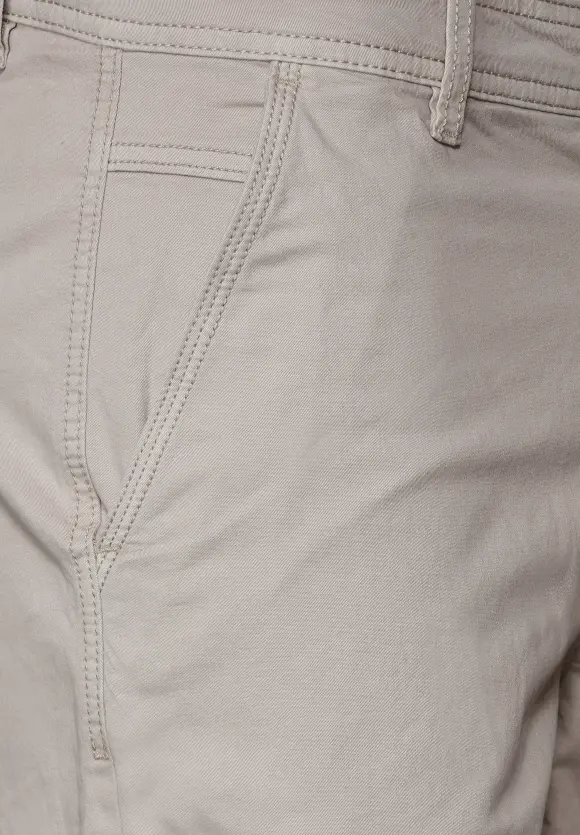 Regular Fit Chinoshorts - light sand beige