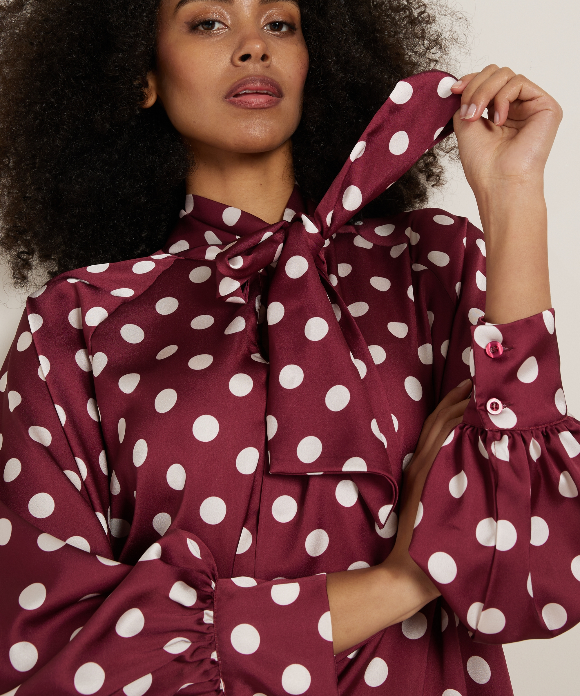 stippen blouse met strik