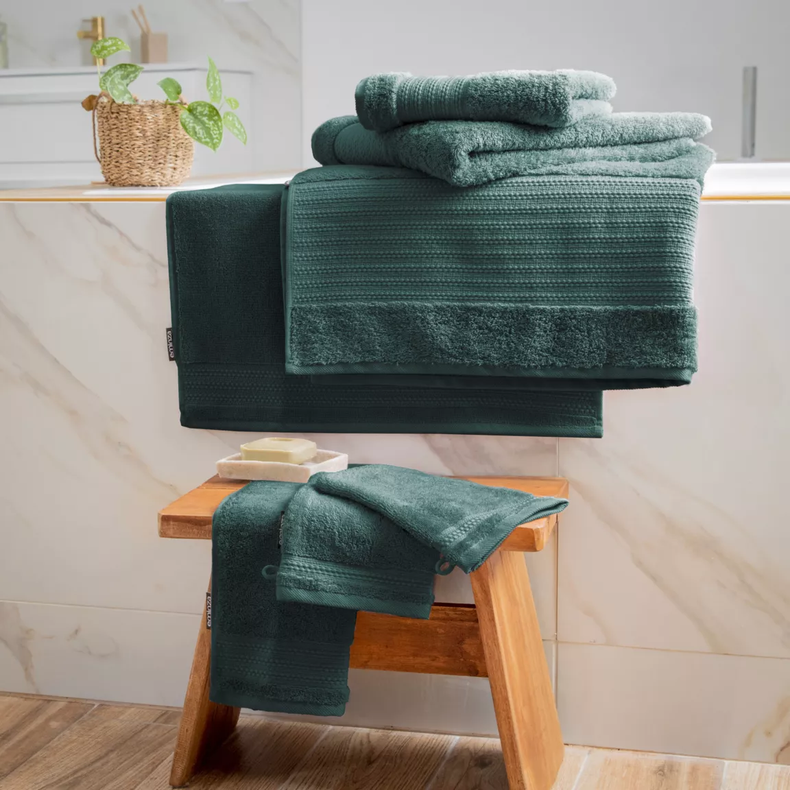 Serviette de bain coton bio (50 x 90 cm) Méline Vert émeraude