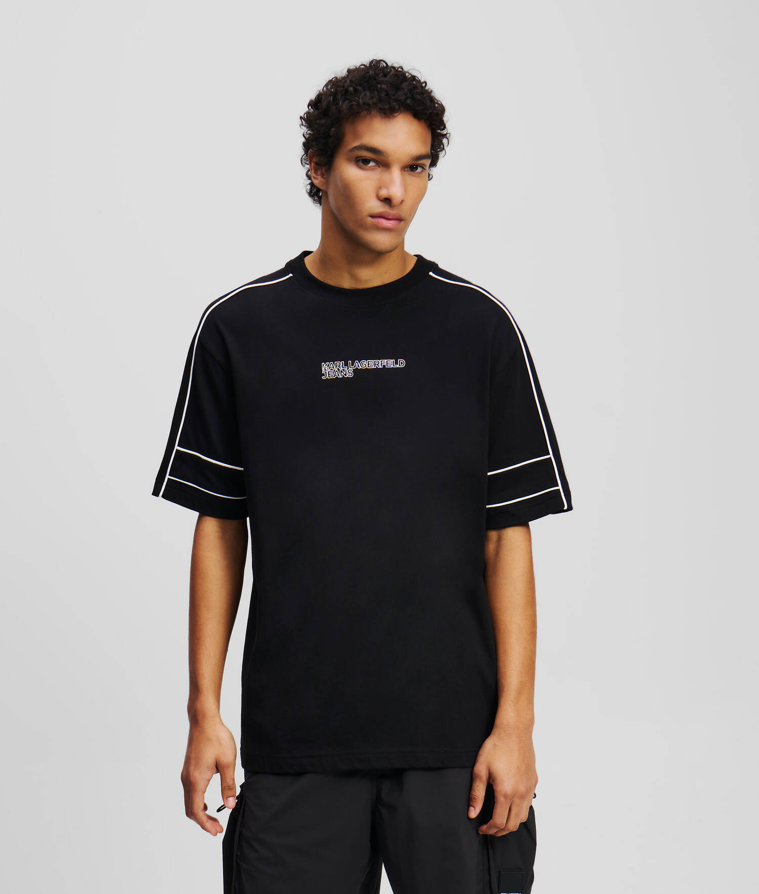 T-SHIRT À PASSEPOIL - Noir