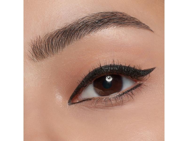essence Eyeliner Pen extra long-lasting Blackest Black Eyeliner für präzise Lidstriche und ein super-langanhaltendes Finish