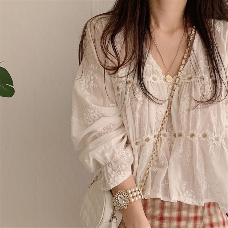 ISSOL - Blouse met lange mouwen en V-hals en kant