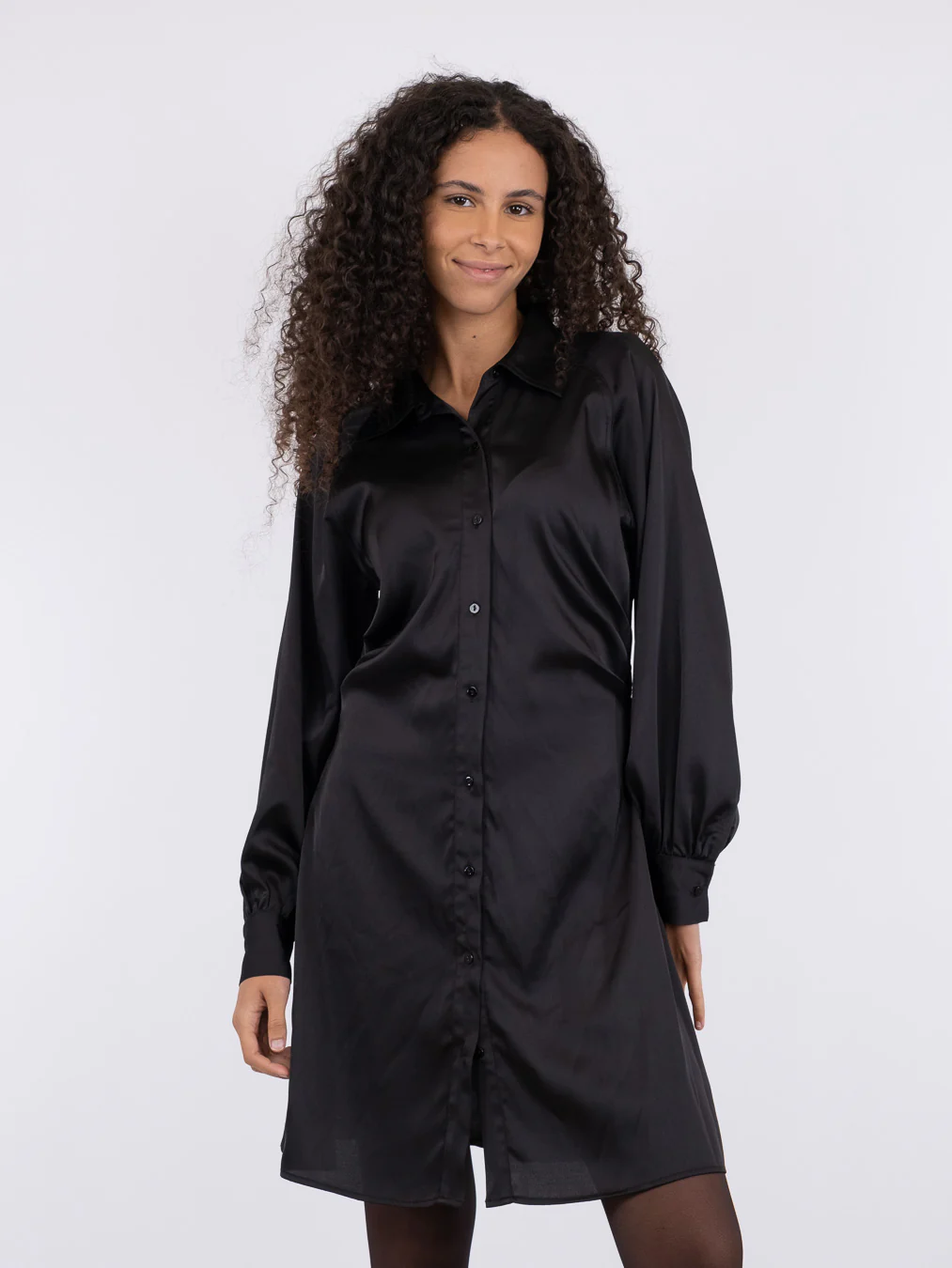 Neo Noir  Naila Sateen kjole - sort