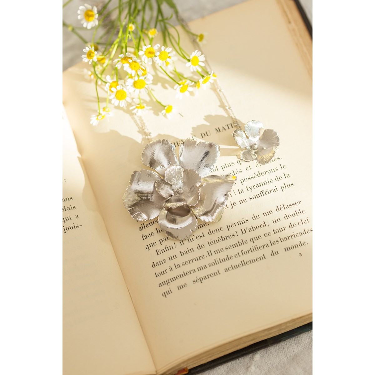 collier fleur plaqué argent - ORPHÉE