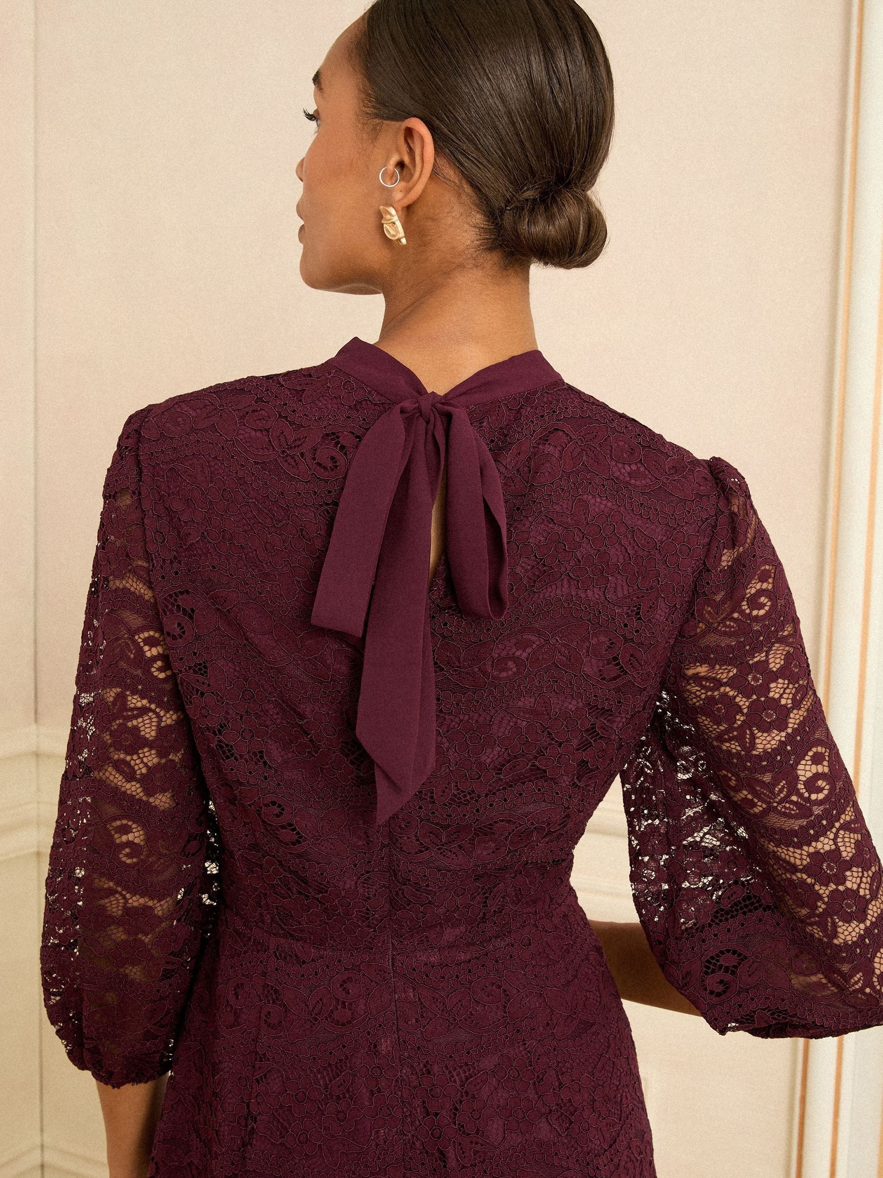 Bordeauxrood - Love & Roses - Hoogsluitende kanten midi-jurk