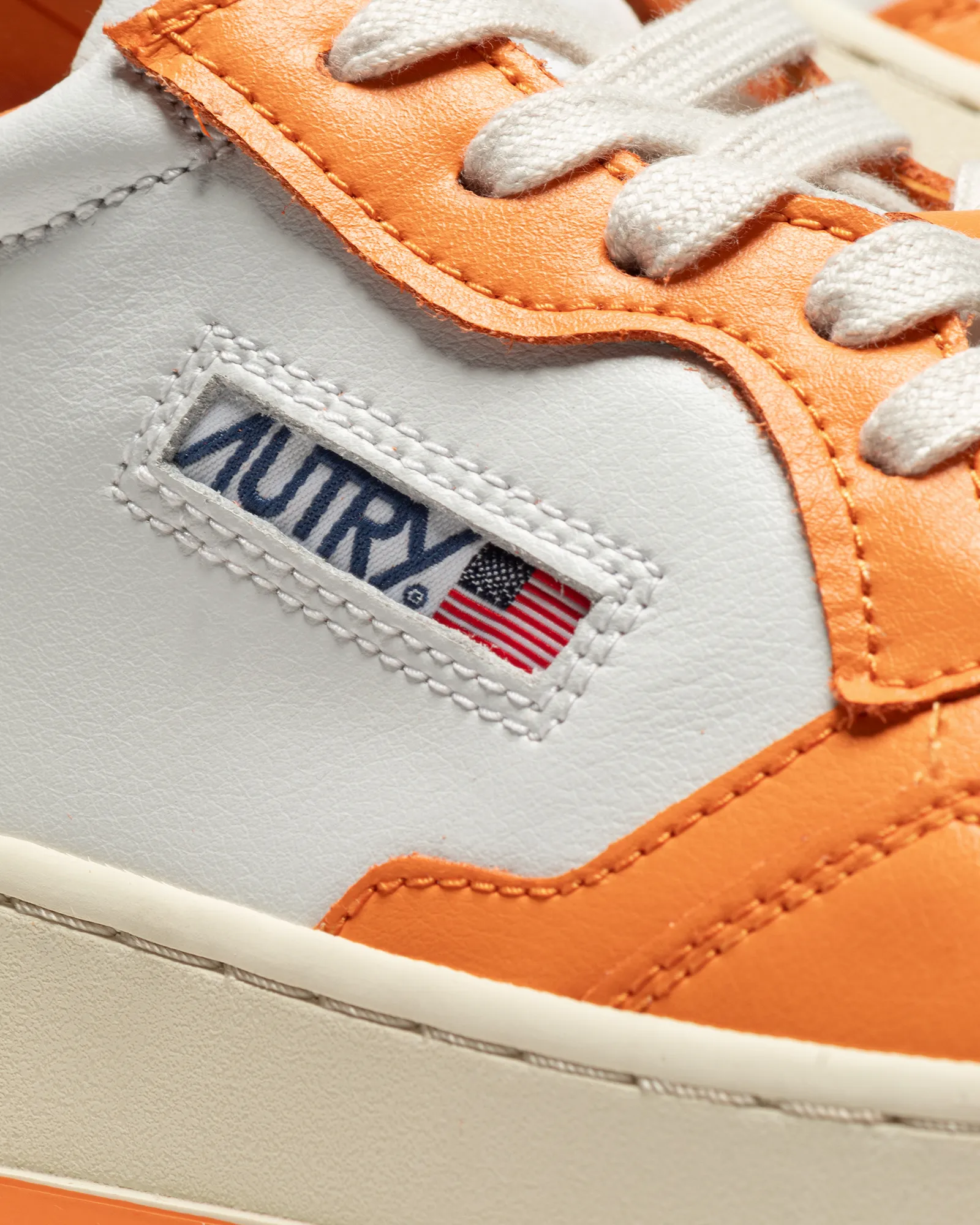 Autry Action Shoes MEDALIST LOW