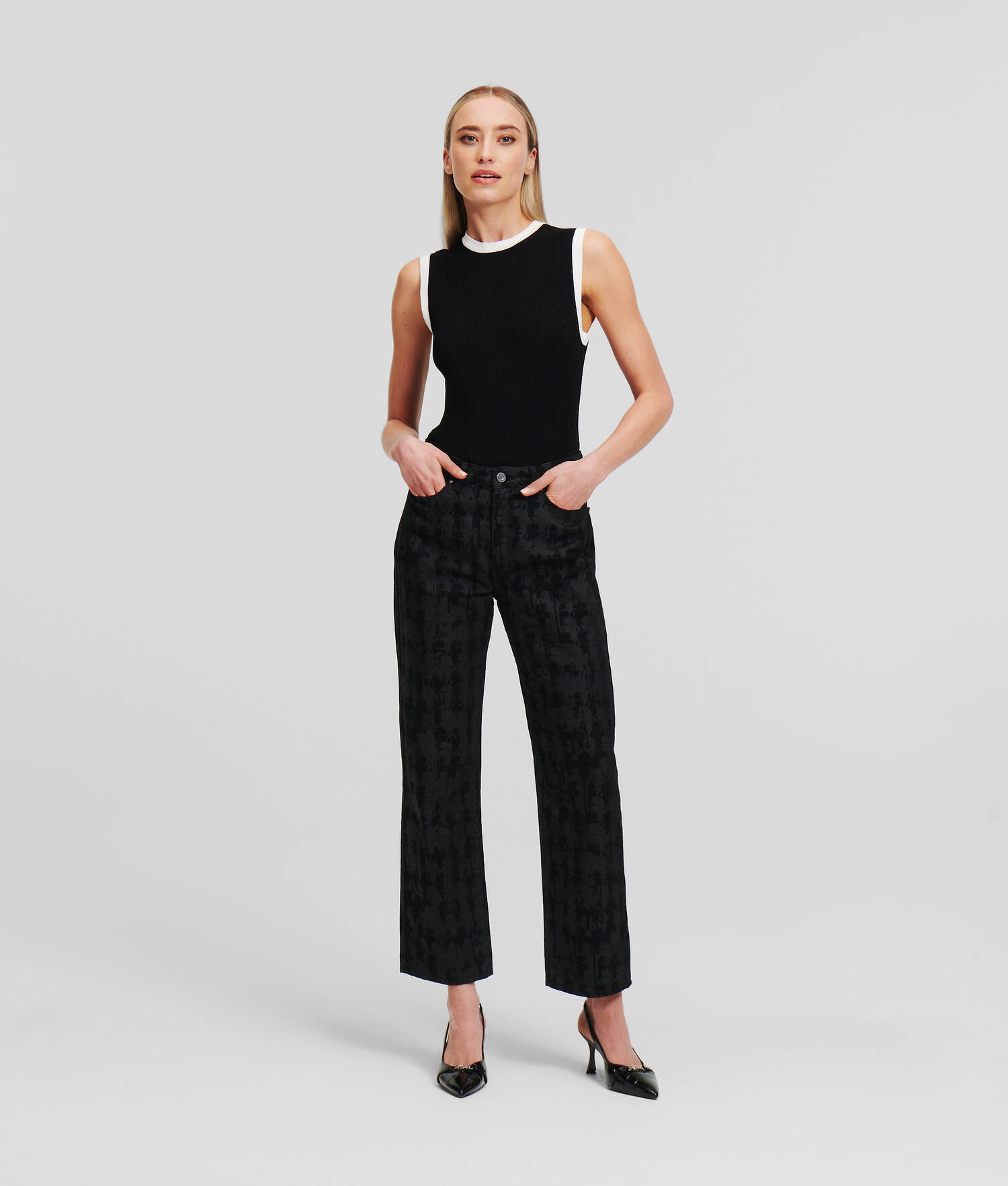 JEAN GIRLFRIEND KARL ESSENTIAL KAMEO