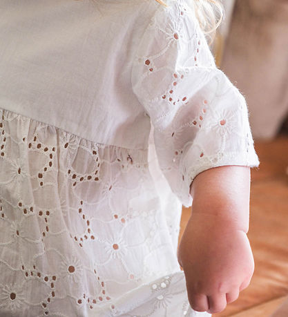 That's Mine Kleid - Ilia - Brillant White m. Lochmuster