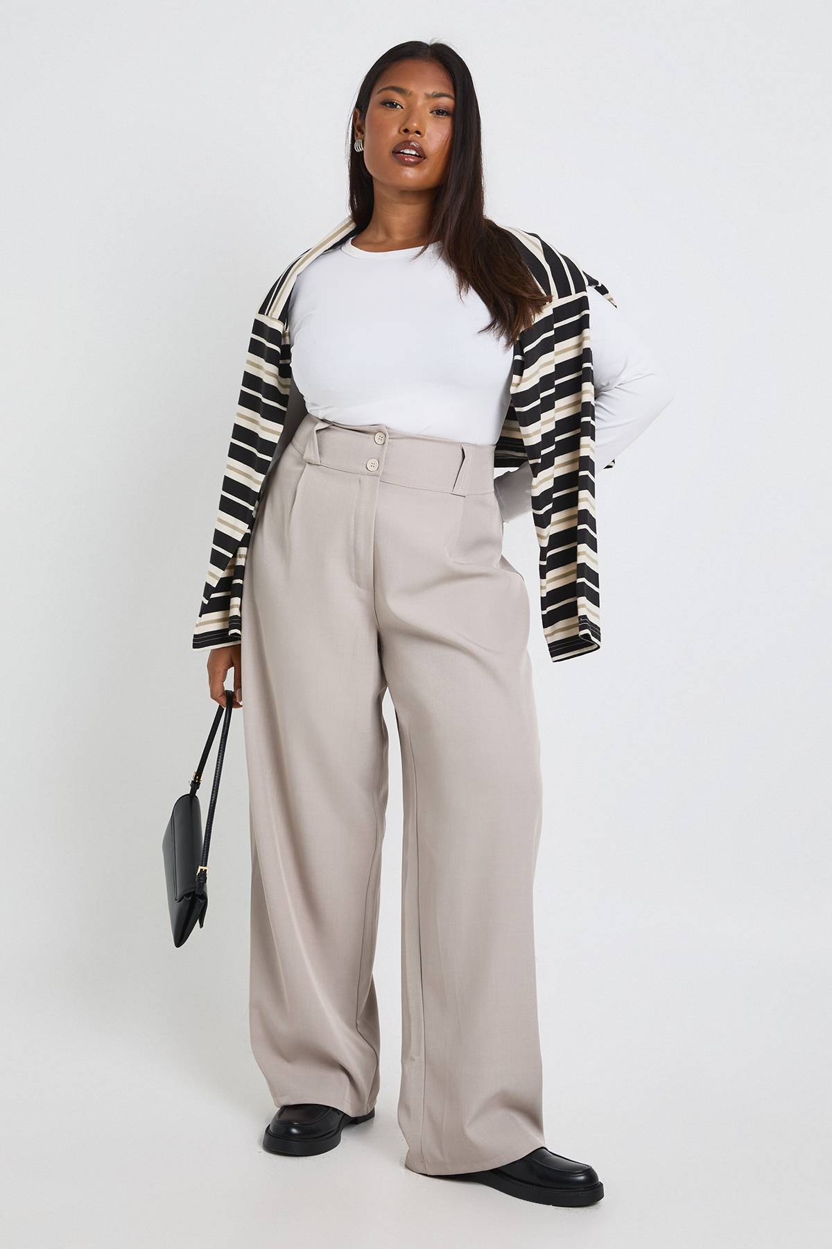 boohoo Plus Basic haut longline ajusté à manches longues