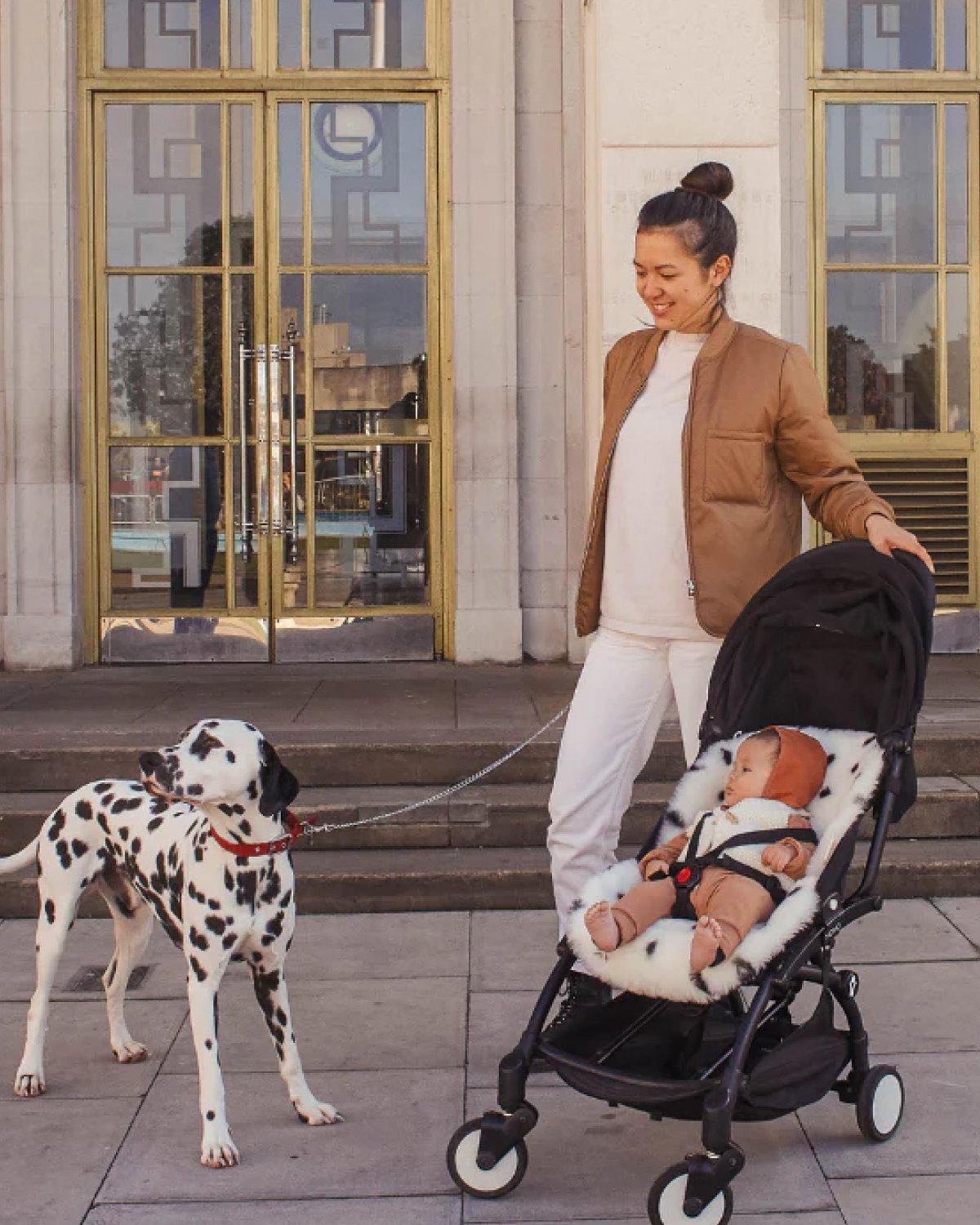 Lammeskinn til Vogn, Vippestol og Moseskurv – Universal Fit – 100% Merino | Snuggler Fixed