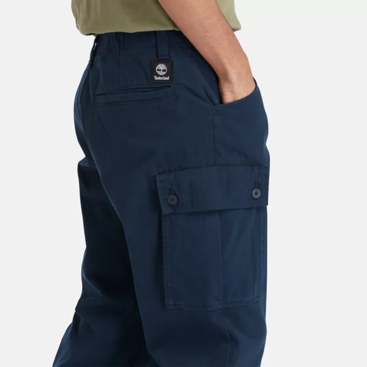 Pantalon cargo en sergé pour homme en bleu marine