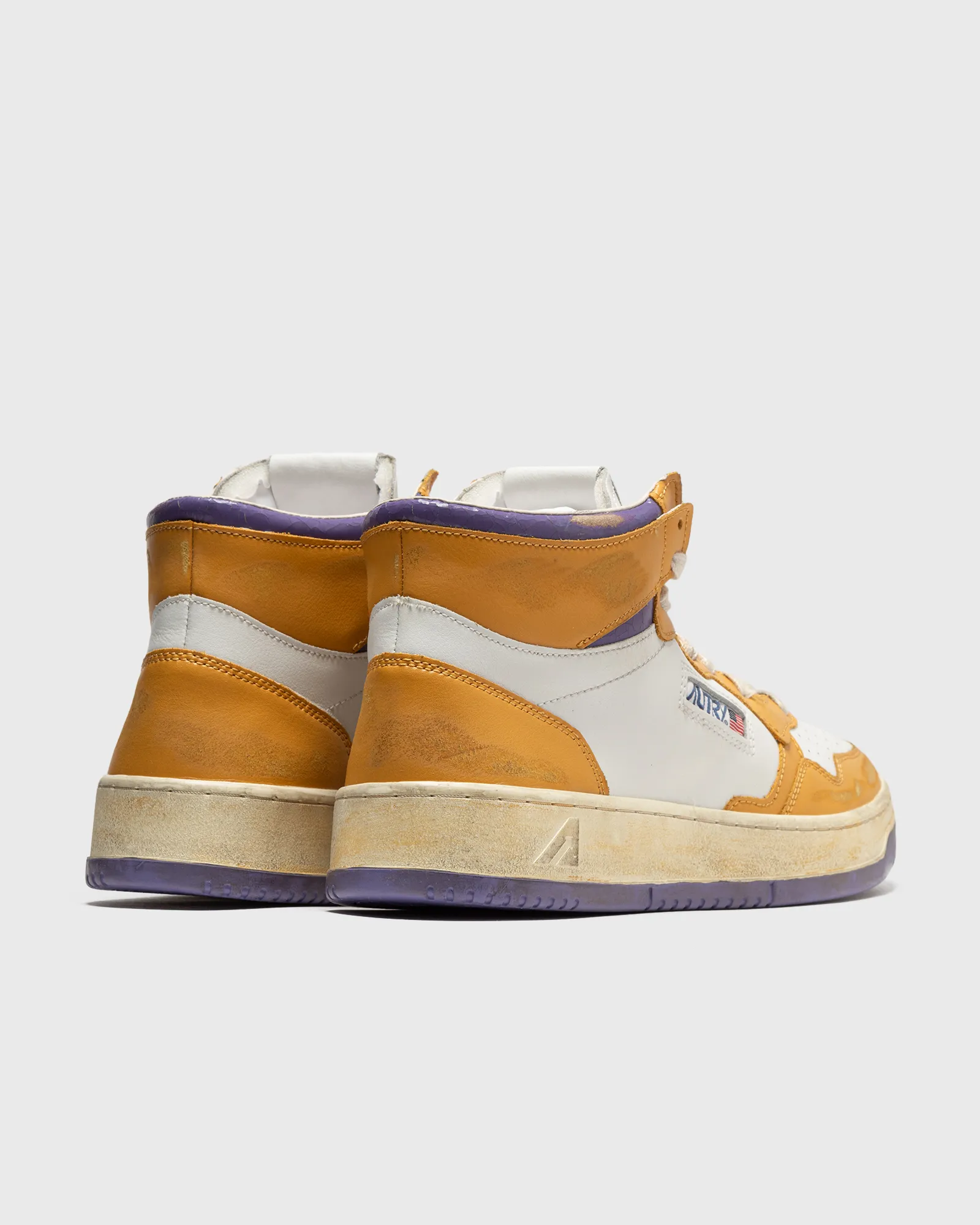 Autry Action Shoes SUP VINT MID MAN