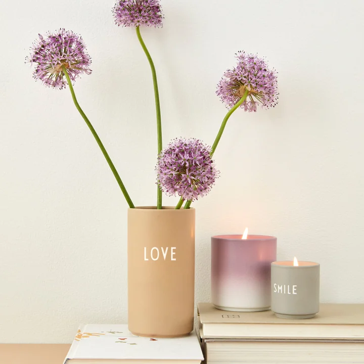 Design Letters - AJ Favourite Porzellan Vase, Kiss / lavendel