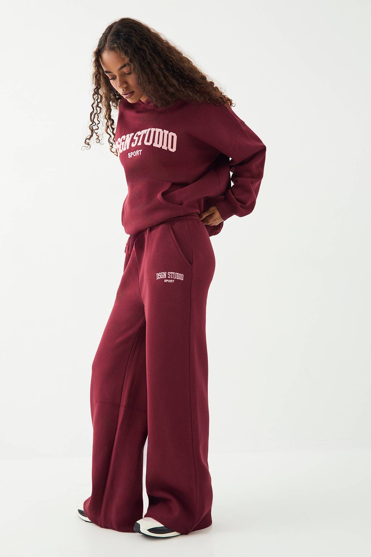 Jogging Jambe Droite DSGN Studio