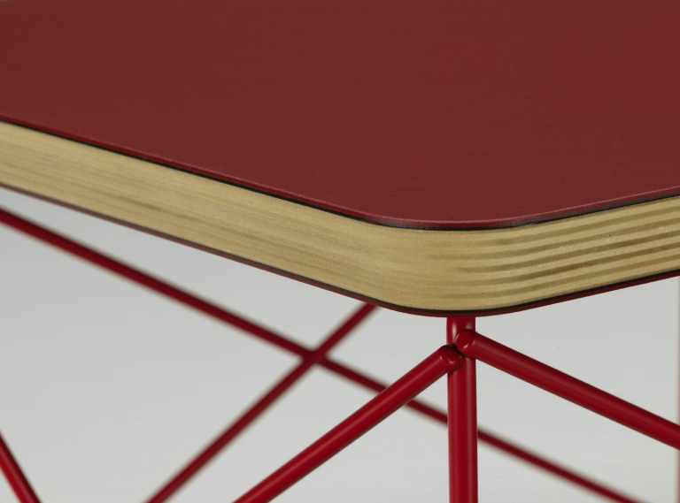 Vitra Occasional LTR salontafel multicolour rood onderstel linoleum Dark Brick