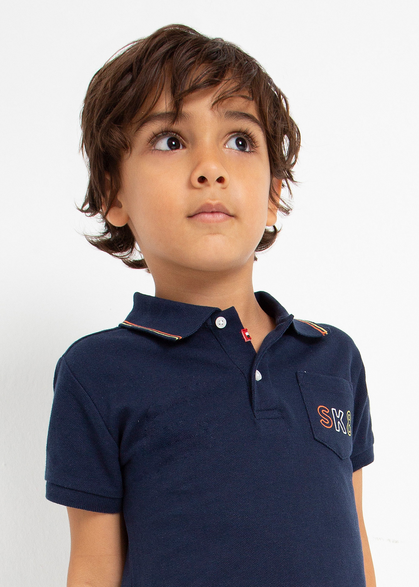 Camisa polo de manga curta com estampa, feita de algodão para meninos