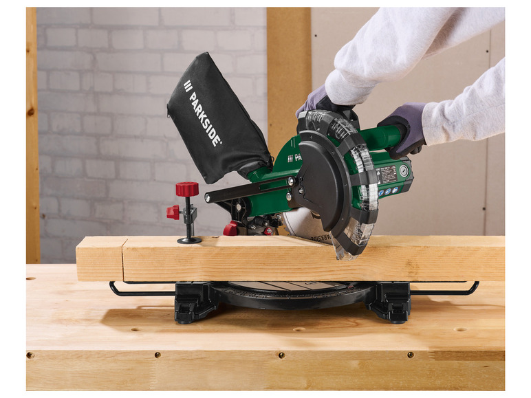Verstekzaag 1500 W