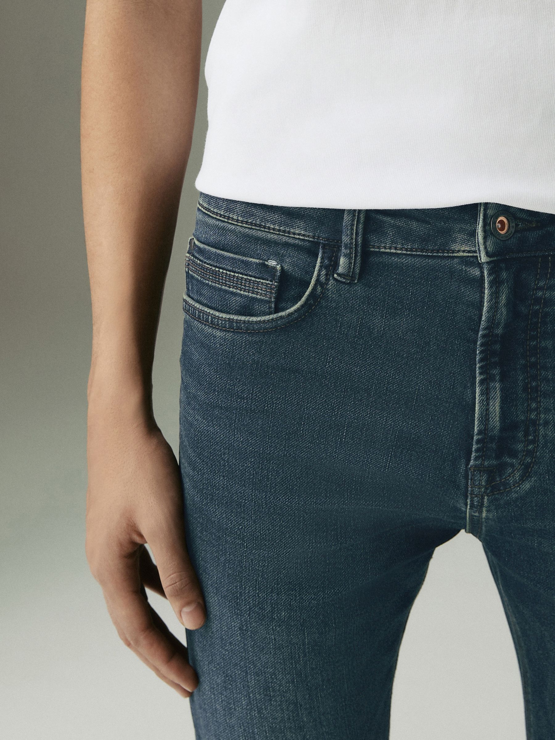 Vintage getint blauw - Strakke Pasvorm - Comfortabele stretchjeans