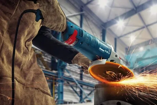 Bosch VINKELSLIBER GWS 24-230 JZ