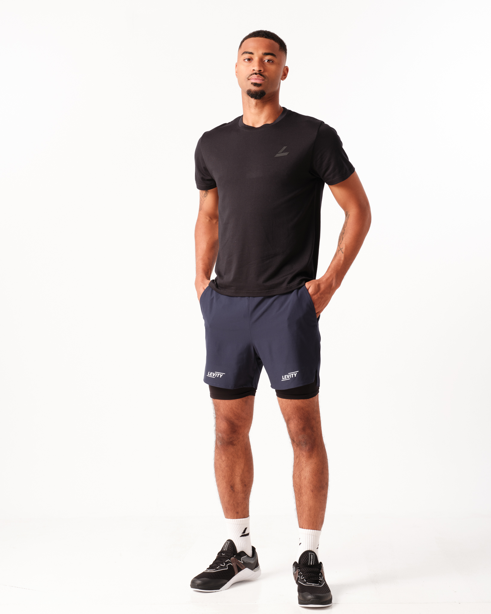 LEVITY Hybrid 2-1 Pocket Shorts M Blue Navy
