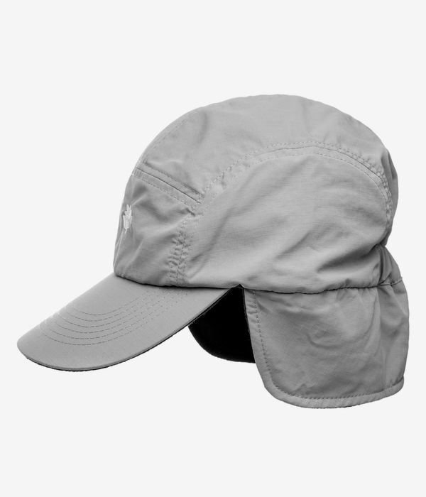 Magenta Reversible Flap Cap (natural black)
