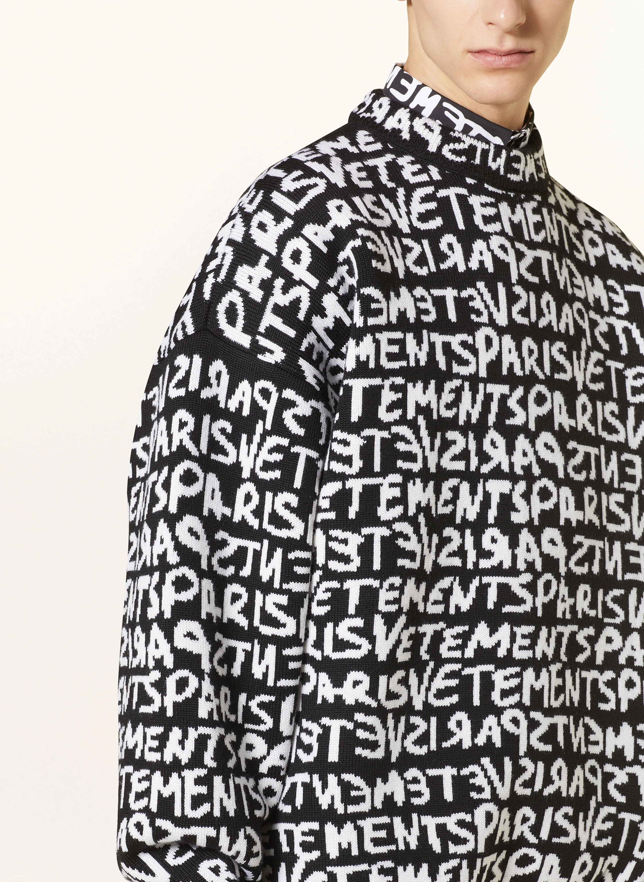 VETEMENTS Oversized-Pullover