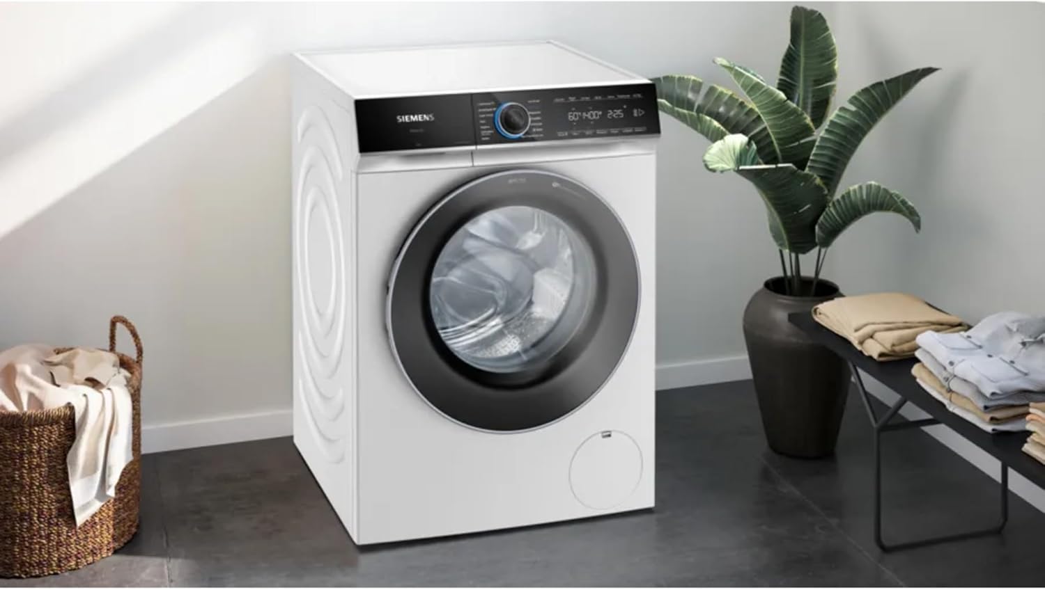 Siemens iQ700, WG44B2AW0, Smarte Waschmaschine 9 kg, Frontlader, 1400 UpM, speedPack XL, Antiflecken-System, i-Dos mit Waschmittel-Scan, smartFinish, Mini Load für Einzelteile, schonende Wäschepflege
