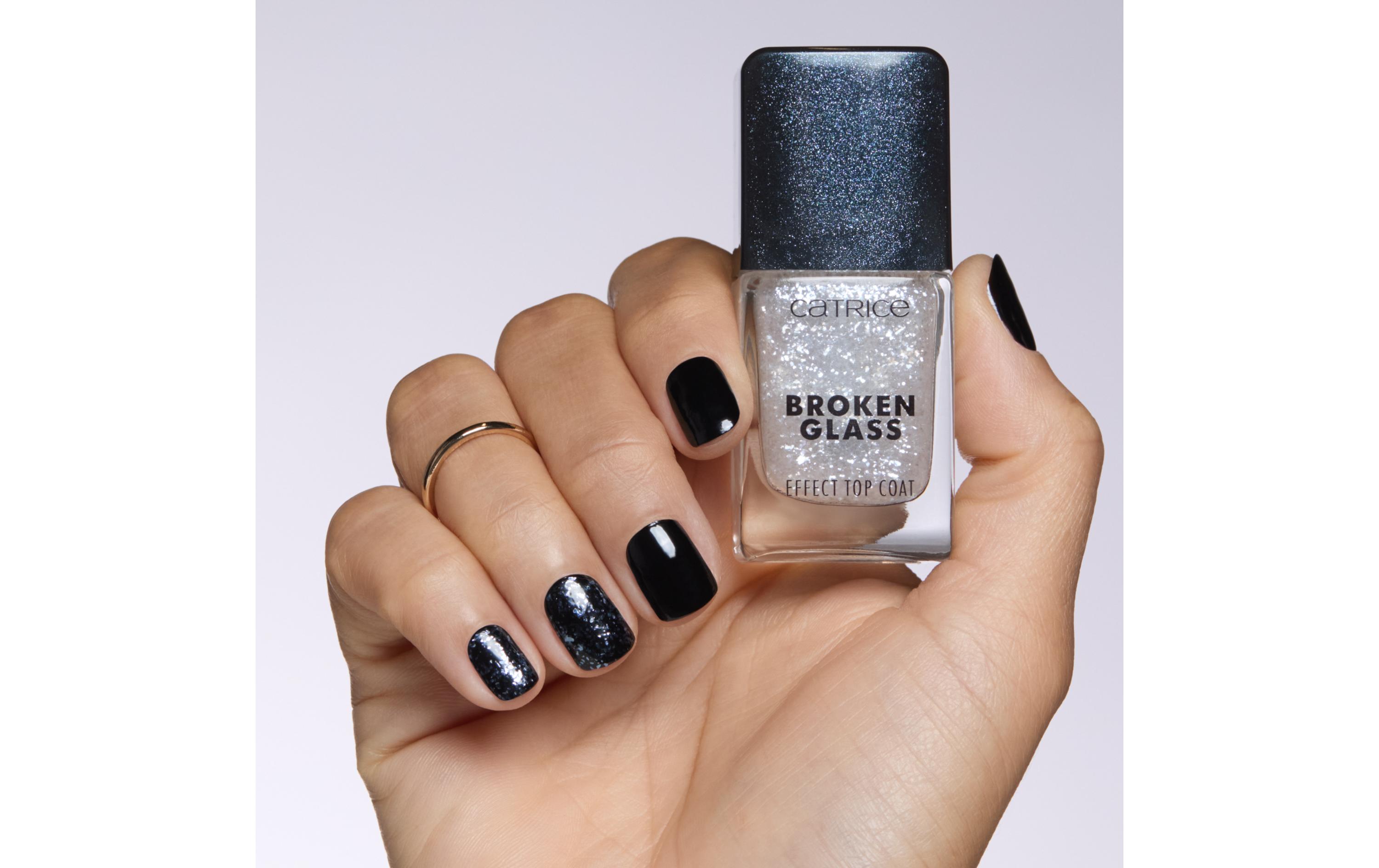 Topcoat Broken Glass Effect 050 Sparkling ReflectionTop Coat mit Broken Glass Effekt für einen Glassplitter-Look