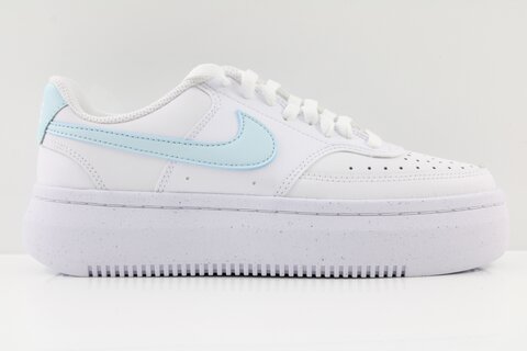 Nike Sneaker