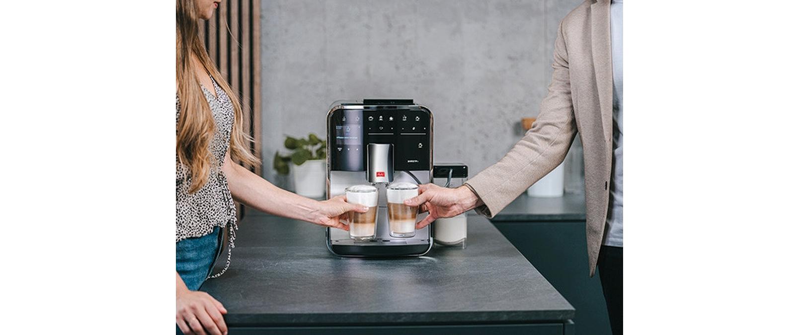 Kaffeevollautomat Barista T Schwarz<br>Kaffeemaschine mit Bluetooth-Funktion