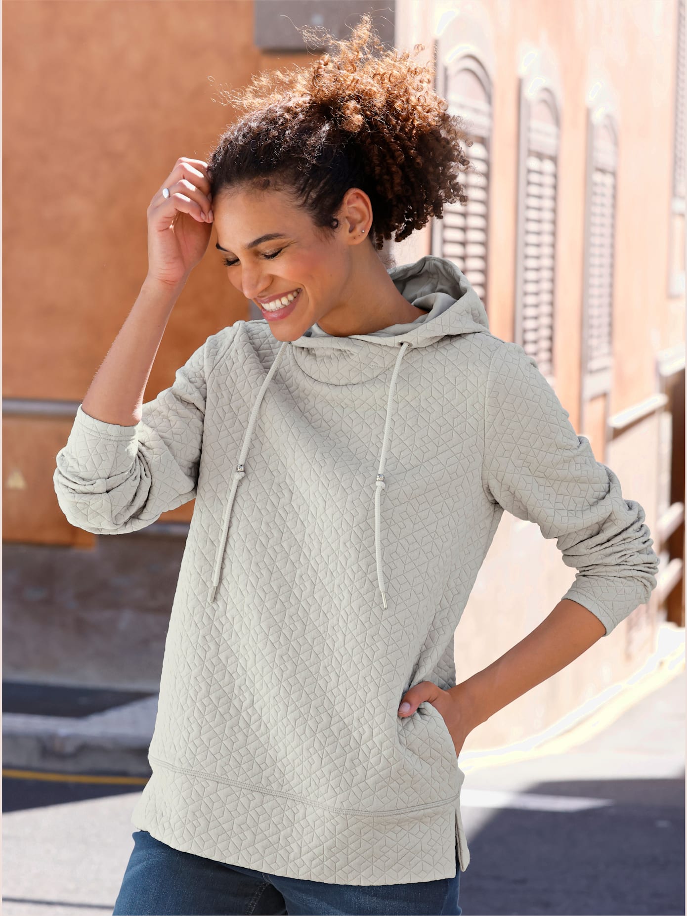 Sweat-shirt style sweat