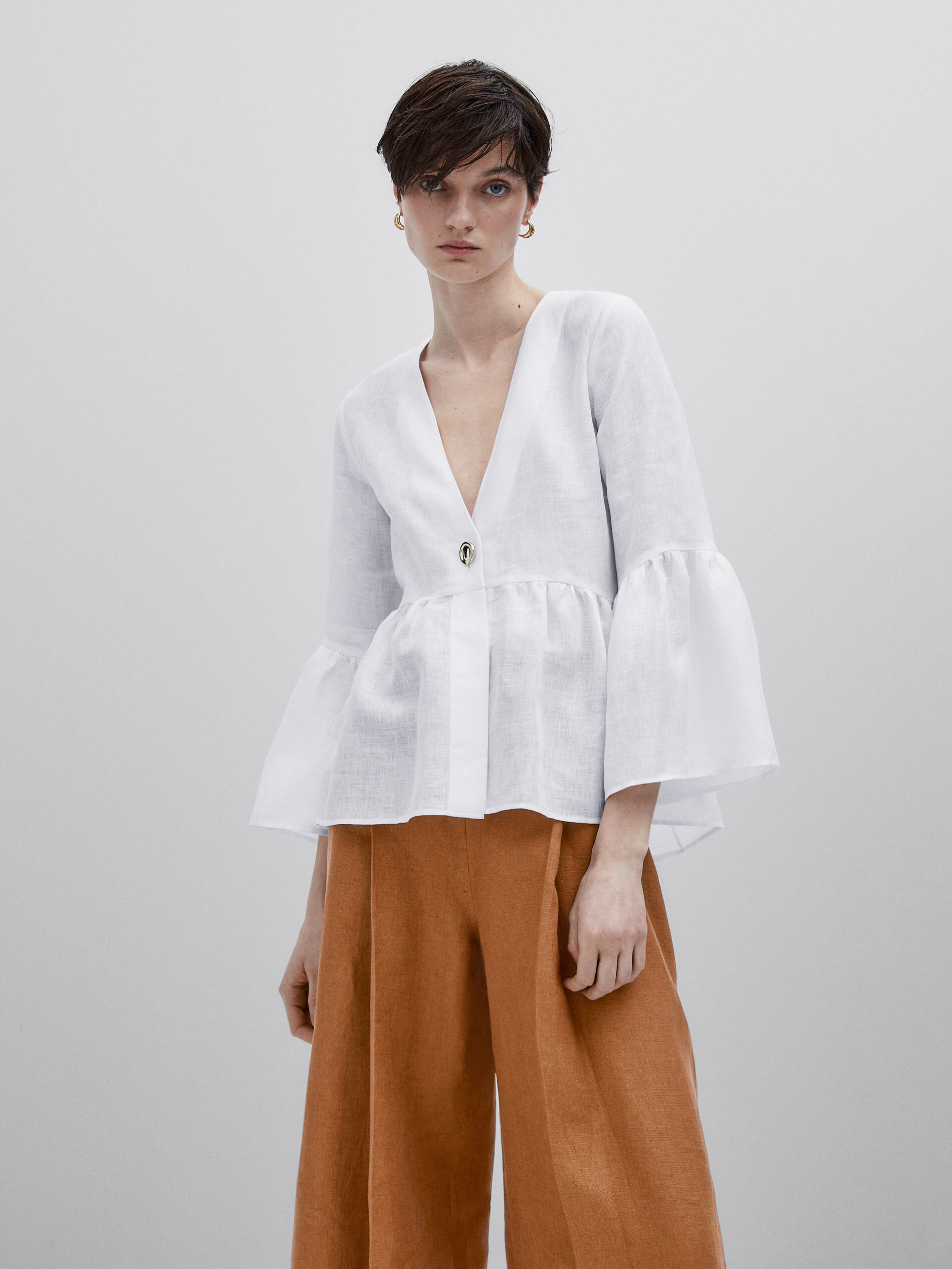 Camisa peplum de linho com botões - Studio - BRANCA