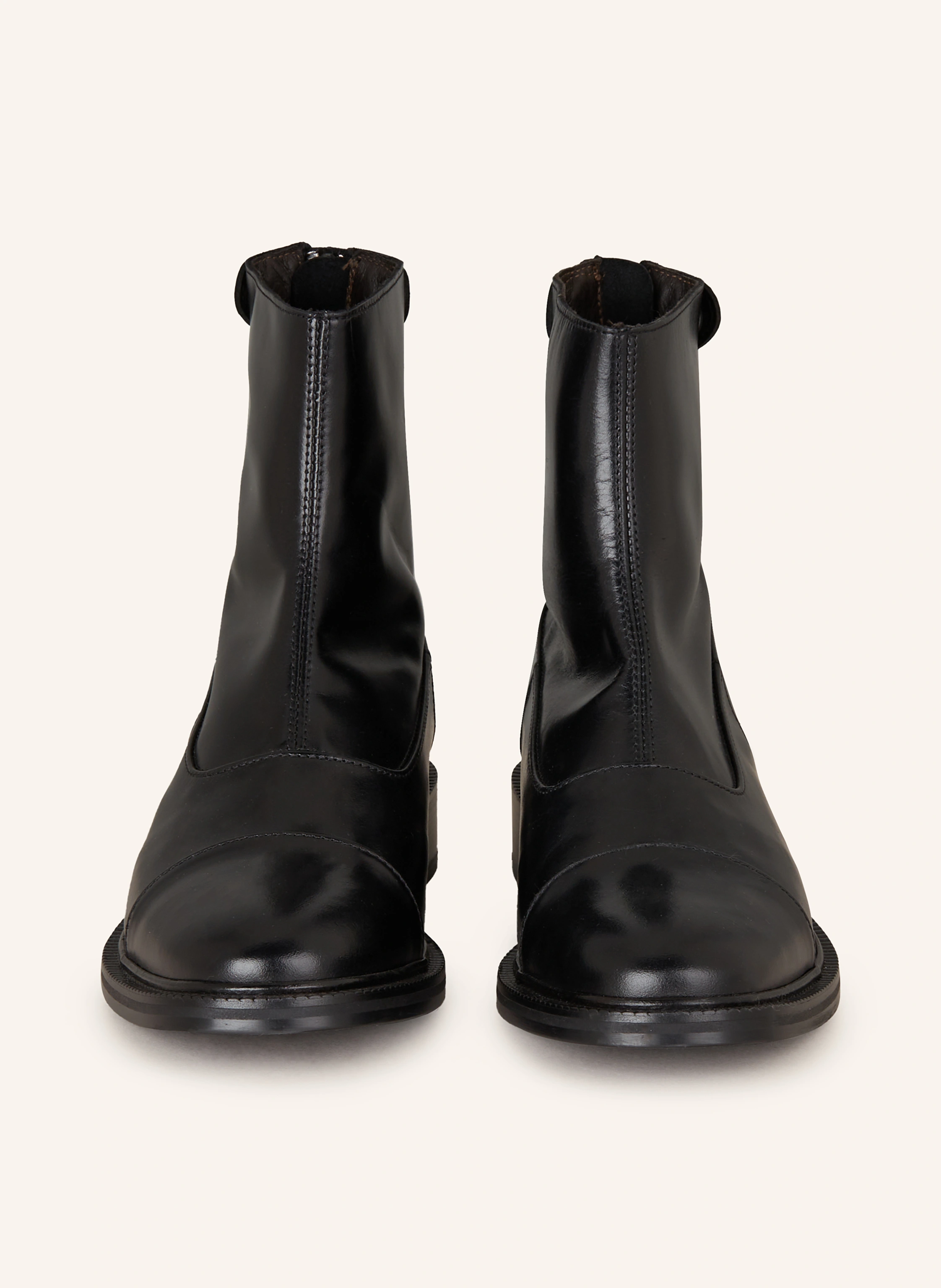 billi bi Boots