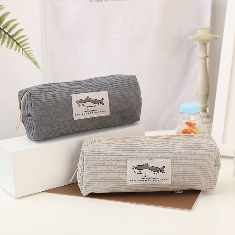 Ikiana - Shark Applique Rits Etui