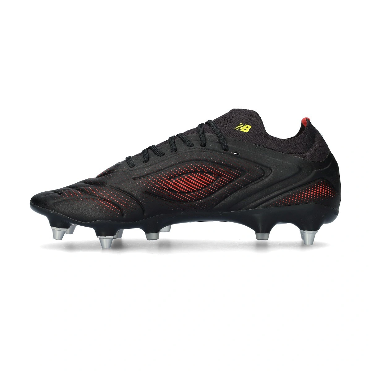 Chuteira New Balance Tekela Pro Low Laced SG V5