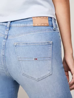 Calça jeans Nora de cintura média, skinny e desbotada.