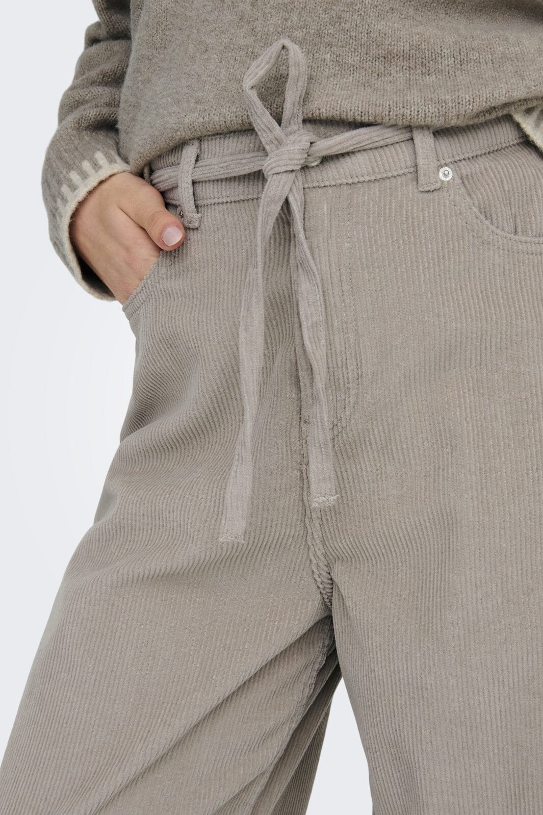 Only Onlbleecker Belt Loose Cord Pant 4613951 string