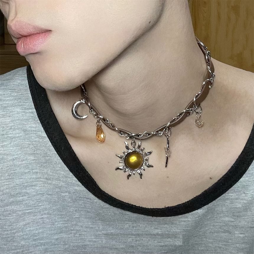 Lilafey - Sun Moon & Star Alloy Choker