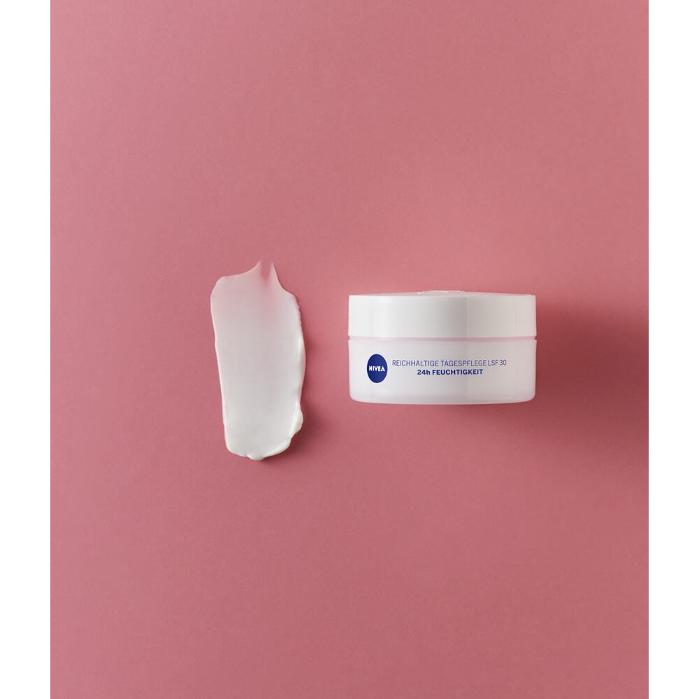 3x Nivea Dagcrème Voedend SPF 3050 ml