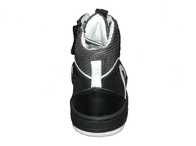 Track Style 323895 wijdte 6 Zwart